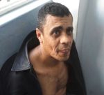 PF confirmou que o homem suspeito de ter esfaqueado o candidato Jair Bolsonaro, Adélio Bispo de Oliveira, de 40 anos, foi detido por populares e seguranças e conduzido por policiais federais para a Delegacia da Polícia Federal em Juiz de Fora.