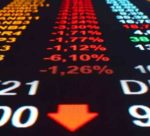 Com-cautela-externa-Ibovespa-cai-111-a-1157-mil-mas-sobe-139-na-semana
