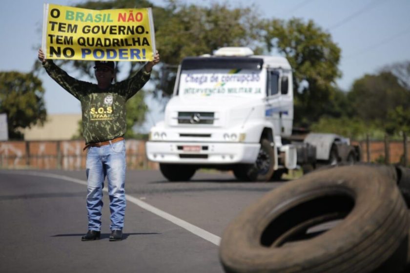 caminhoes_rodovia7