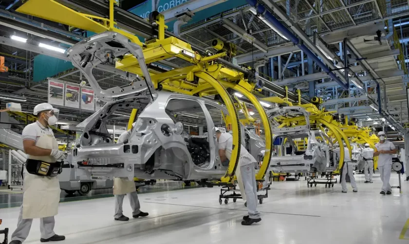 coronavirus_industria_automobilistica_fabrica2005200368