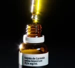 extrato_de_cannabis_e_utilizado_para_dores_fisicas_e_mentais