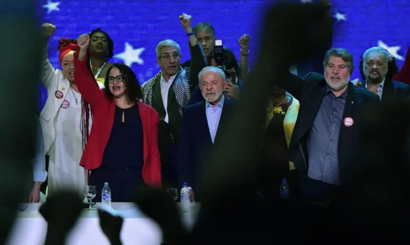 lula_no_congresso_do_pc_do_b-1093278