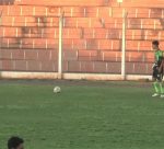 momento-em-que-arbitro-parou-o-jogo-sub-15-imagem
