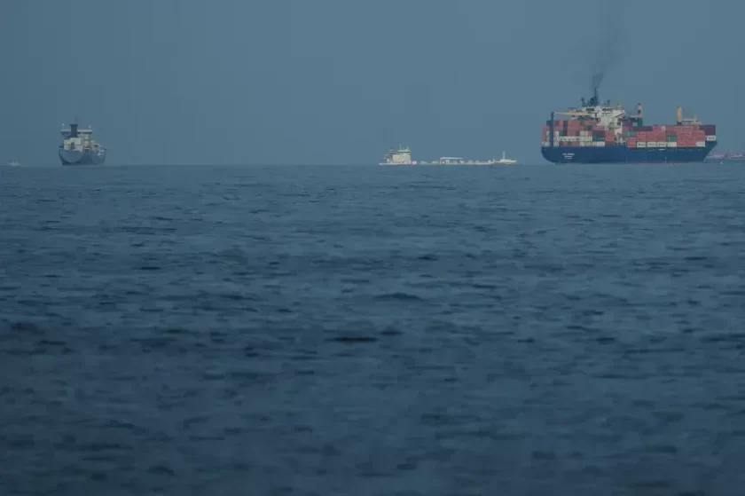 navios-no-Estreito-Ormuz